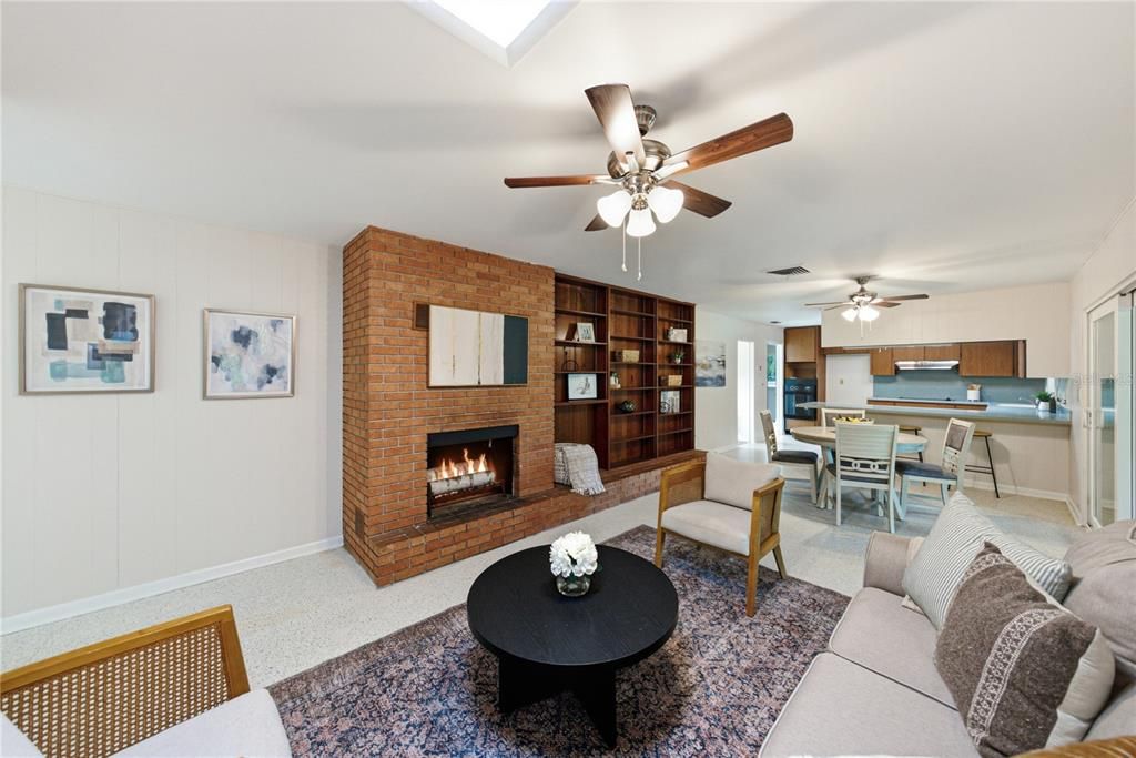 На продажу: $465,000 (4 спален, 2 ванн, 3151 Квадратных фут)
