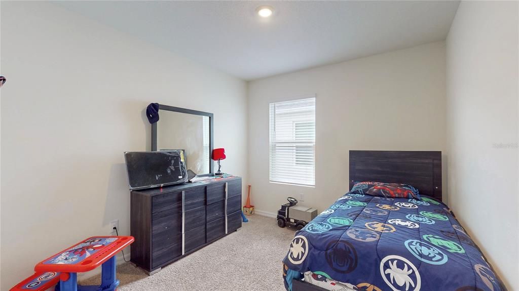 For Sale: $275,000 (3 beds, 2 baths, 1316 Square Feet)