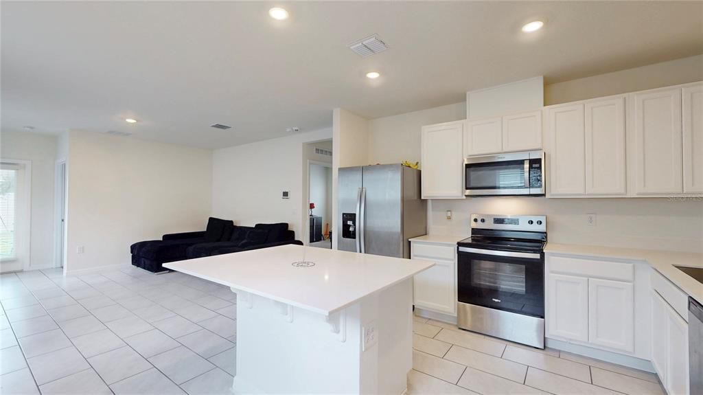 For Sale: $275,000 (3 beds, 2 baths, 1316 Square Feet)