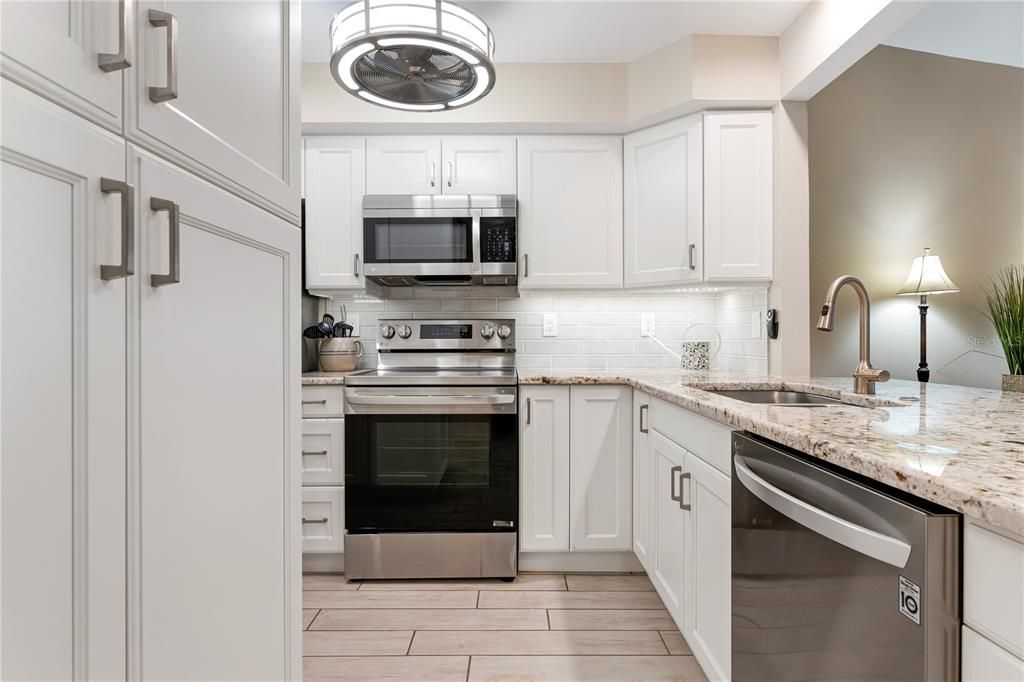 En Venta: $198,900 (2 camas, 2 baños, 1264 Pies cuadrados)