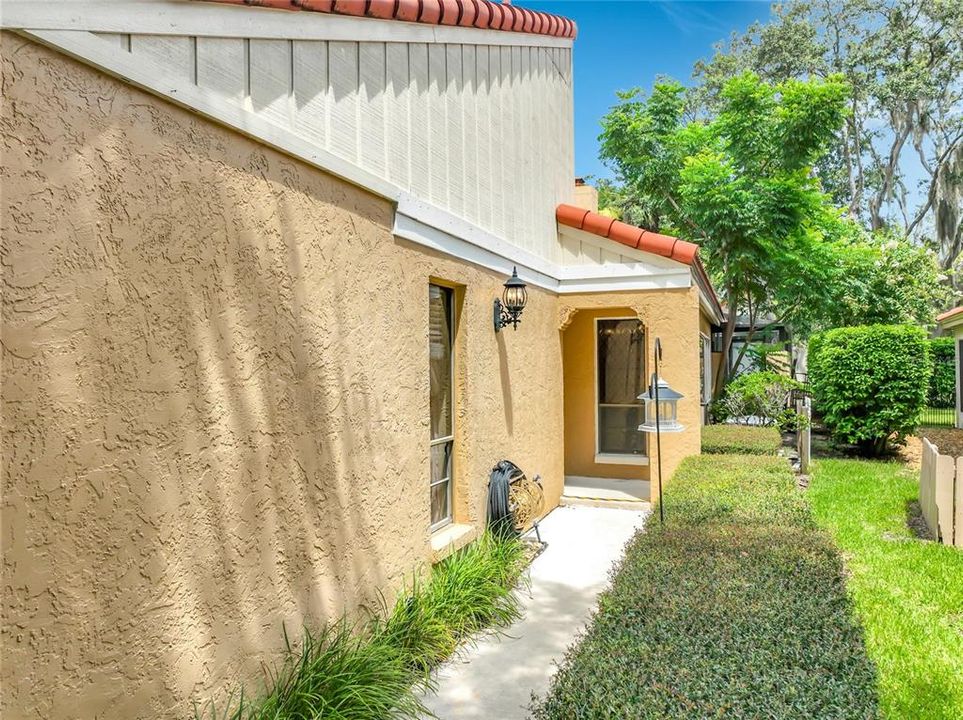 For Sale: $439,000 (3 beds, 2 baths, 1574 Square Feet)
