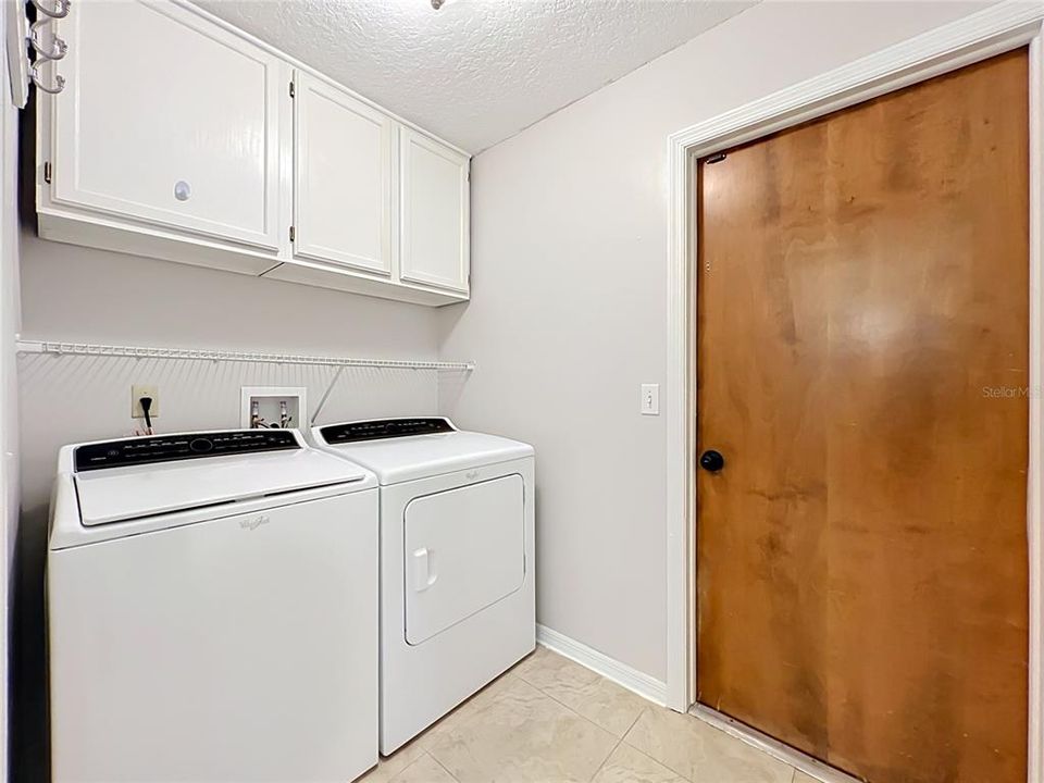 For Sale: $439,000 (3 beds, 2 baths, 1574 Square Feet)