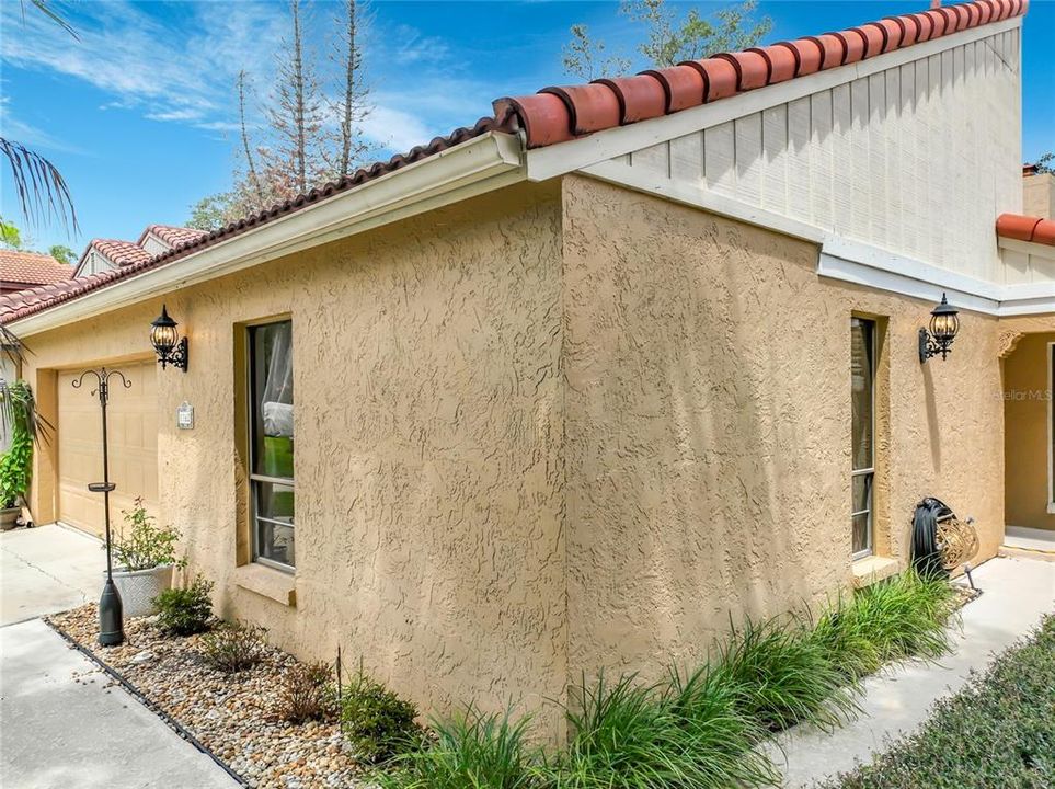 For Sale: $439,000 (3 beds, 2 baths, 1574 Square Feet)