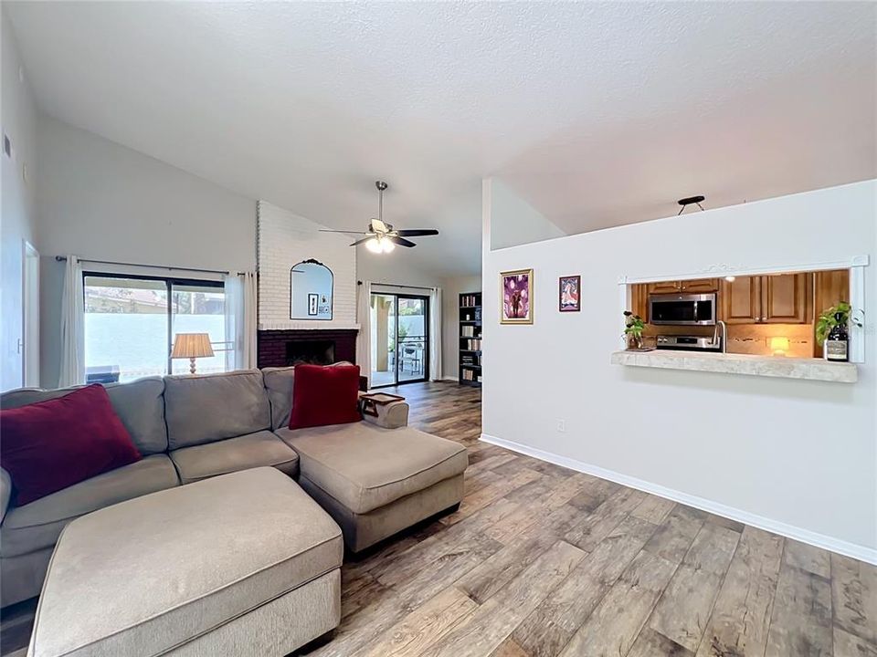 For Sale: $439,000 (3 beds, 2 baths, 1574 Square Feet)