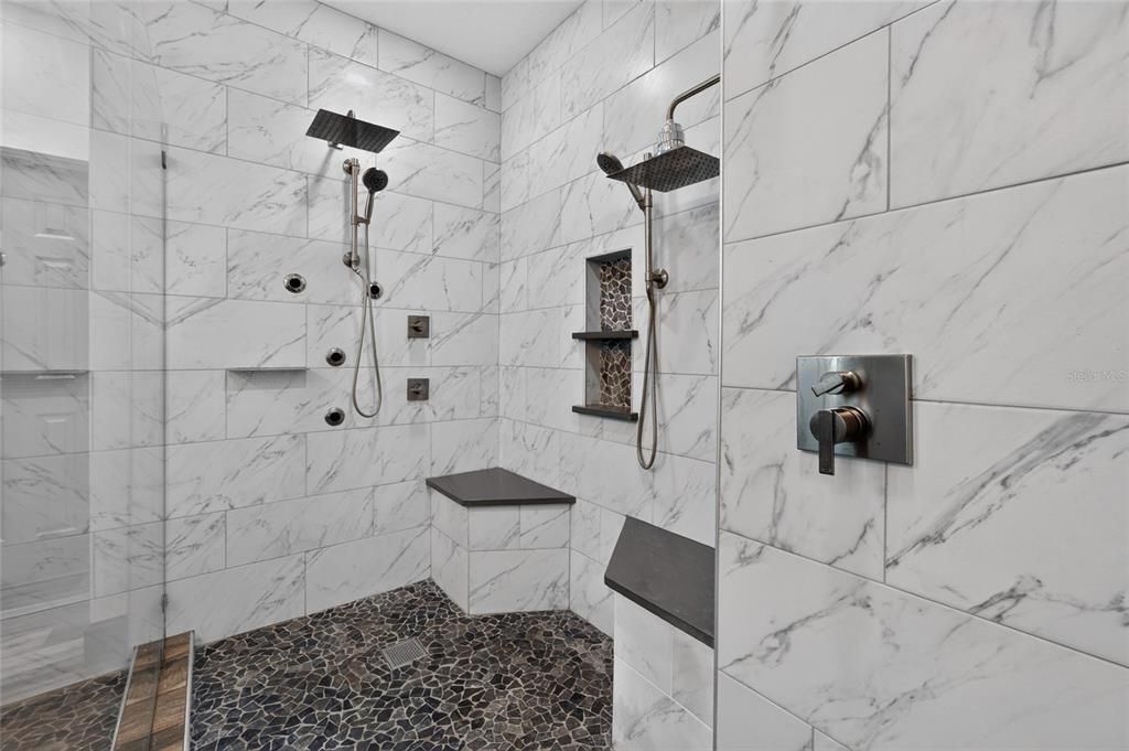 En Venta: $399,900 (3 camas, 2 baños, 1750 Pies cuadrados)