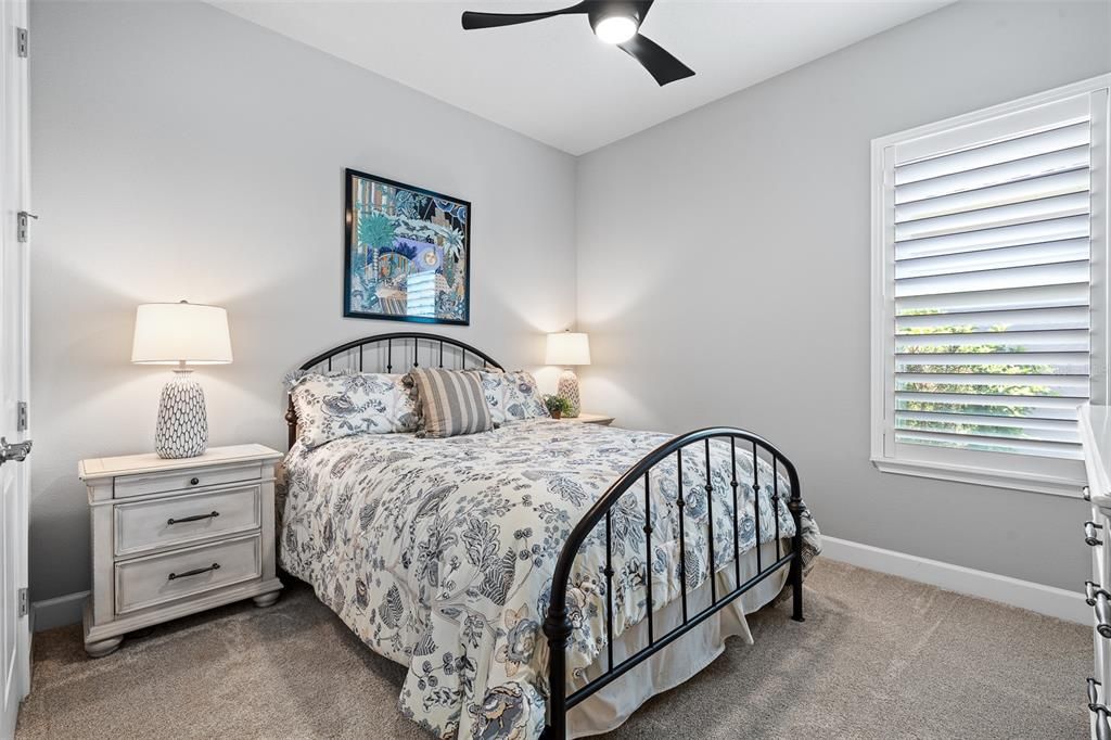 For Sale: $949,900 (4 beds, 3 baths, 2568 Square Feet)