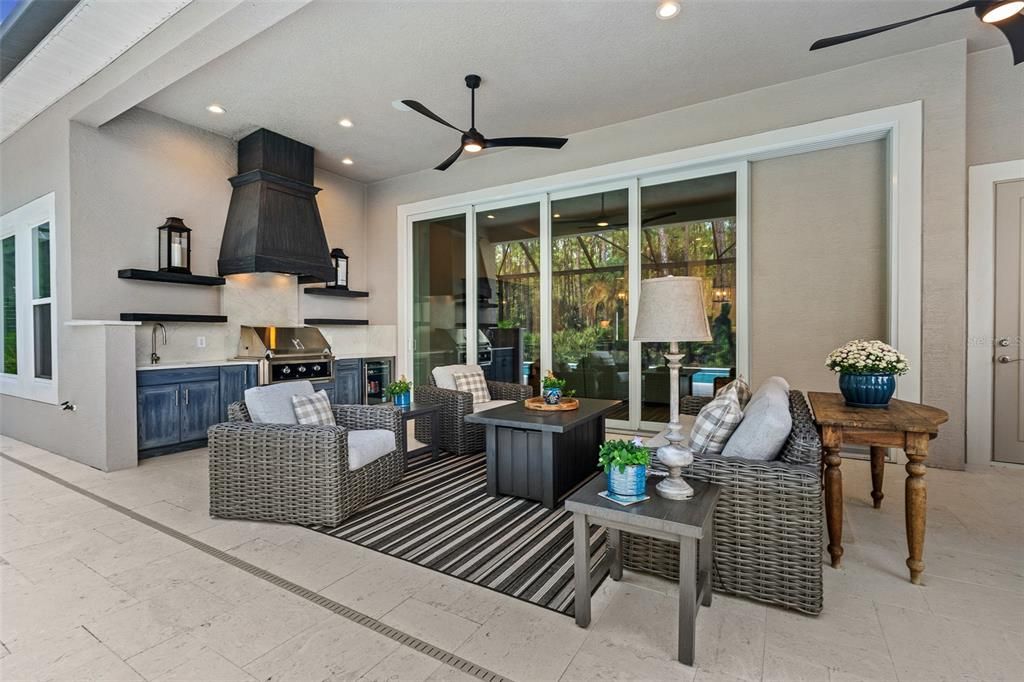 For Sale: $949,900 (4 beds, 3 baths, 2568 Square Feet)