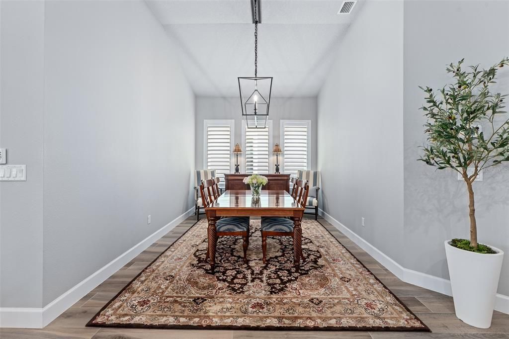 For Sale: $949,900 (4 beds, 3 baths, 2568 Square Feet)