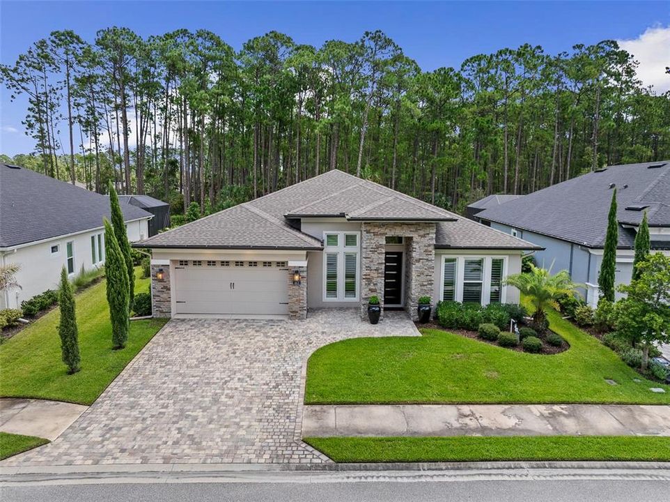 For Sale: $949,900 (4 beds, 3 baths, 2568 Square Feet)