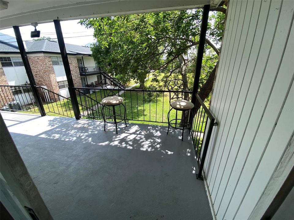 For Rent: $1,350 (1 beds, 1 baths, 728 Square Feet)