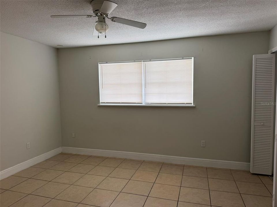 For Rent: $1,350 (1 beds, 1 baths, 728 Square Feet)