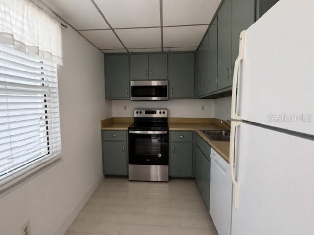 For Sale: $67,600 (1 beds, 1 baths, 792 Square Feet)