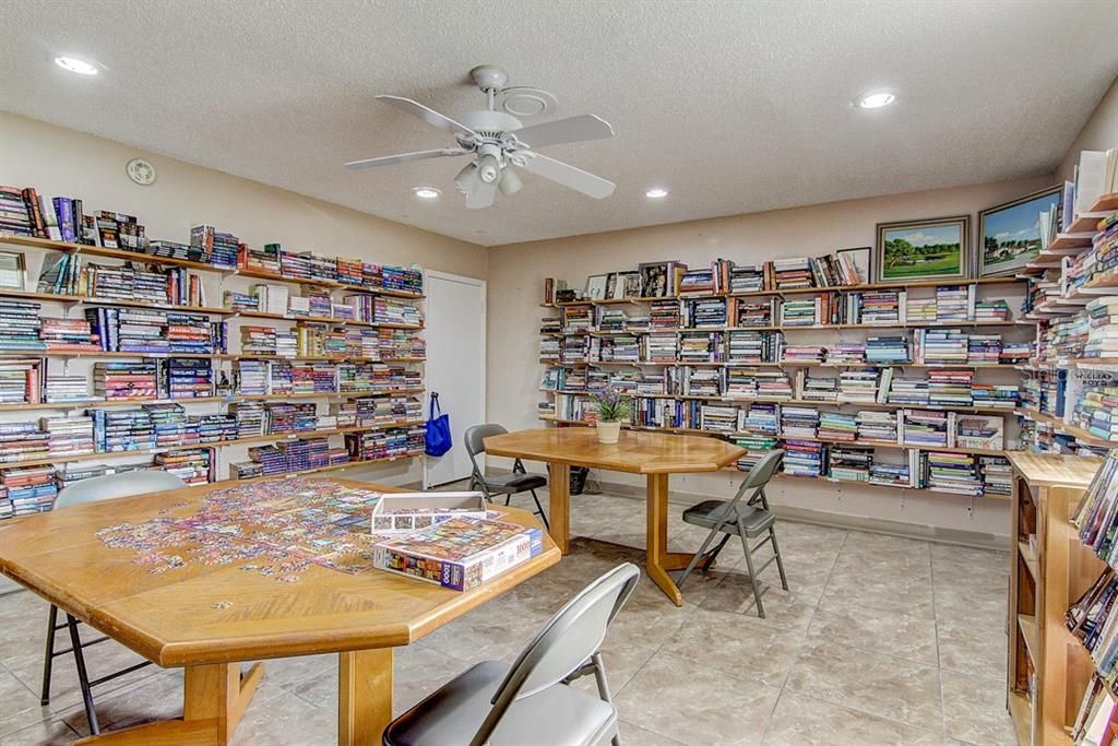 For Rent: $1,350 (1 beds, 1 baths, 646 Square Feet)