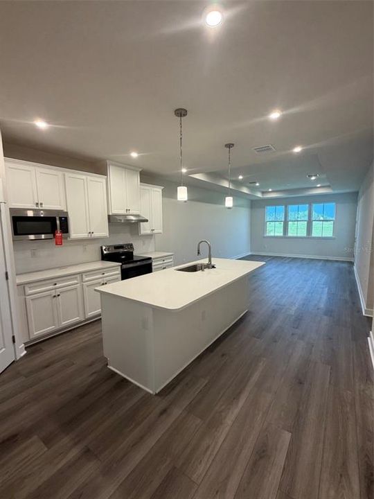 For Sale: $284,990 (3 beds, 2 baths, 1488 Square Feet)