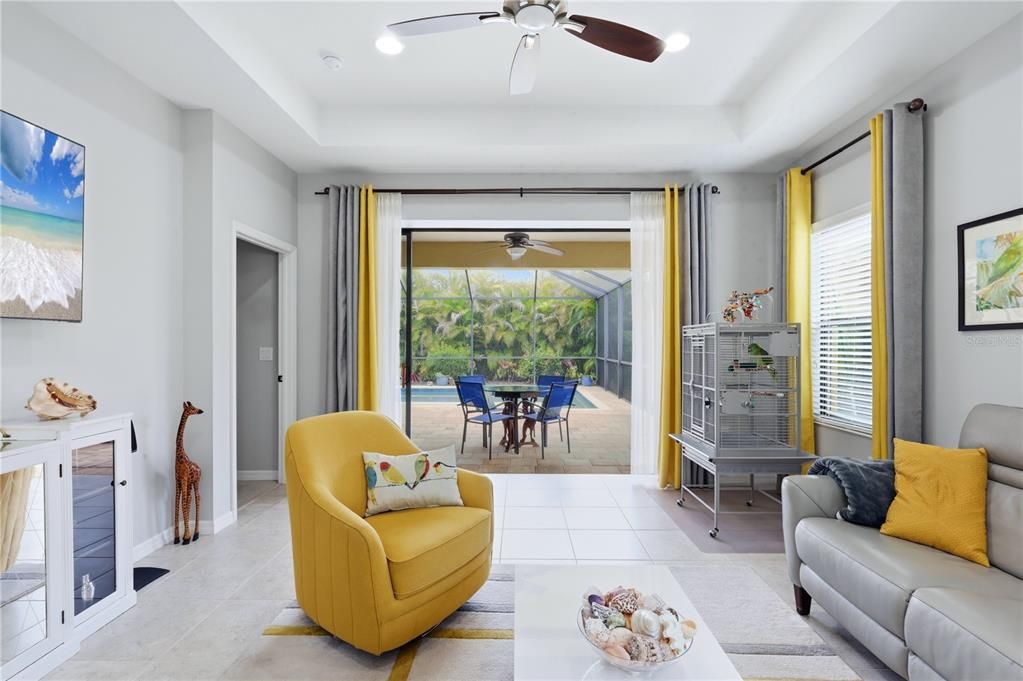 Activo con contrato: $410,000 (3 camas, 2 baños, 1416 Pies cuadrados)