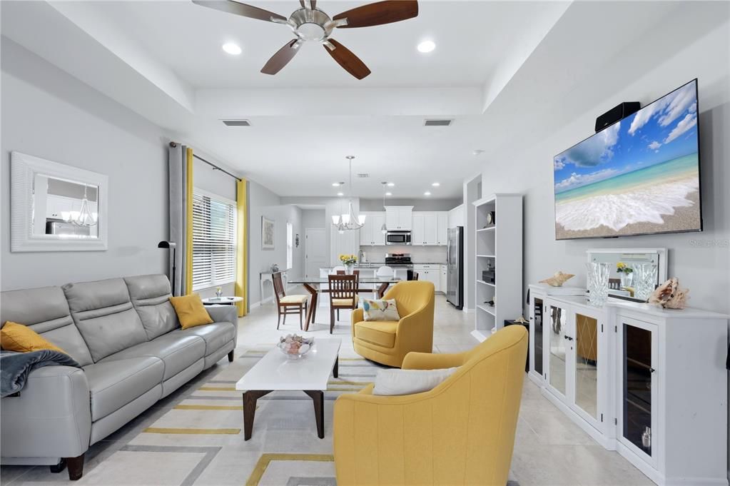 Activo con contrato: $410,000 (3 camas, 2 baños, 1416 Pies cuadrados)