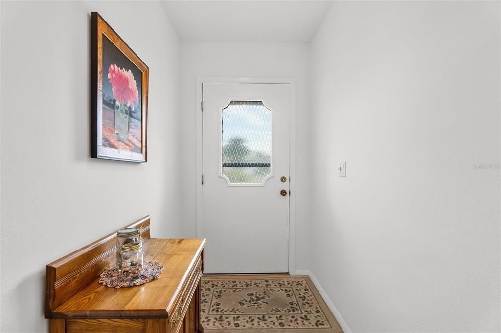 For Sale: $260,000 (2 beds, 2 baths, 1721 Square Feet)