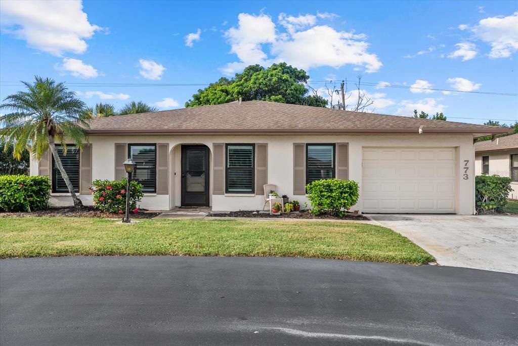 For Sale: $260,000 (2 beds, 2 baths, 1721 Square Feet)