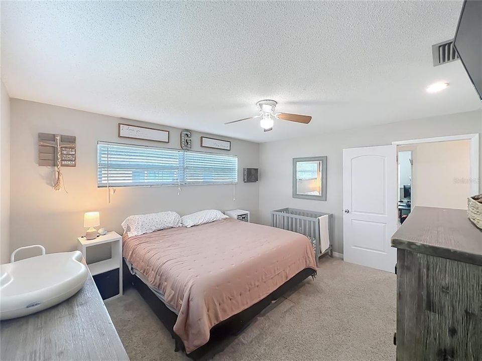 En Venta: $379,900 (3 camas, 2 baños, 1288 Pies cuadrados)
