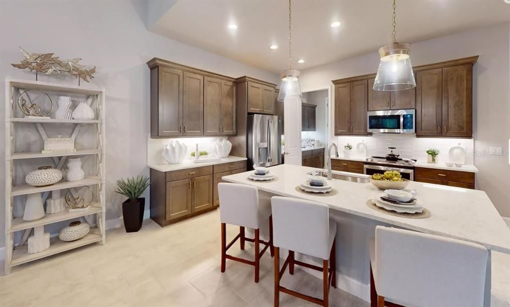 For Sale: $454,954 (2 beds, 2 baths, 1683 Square Feet)