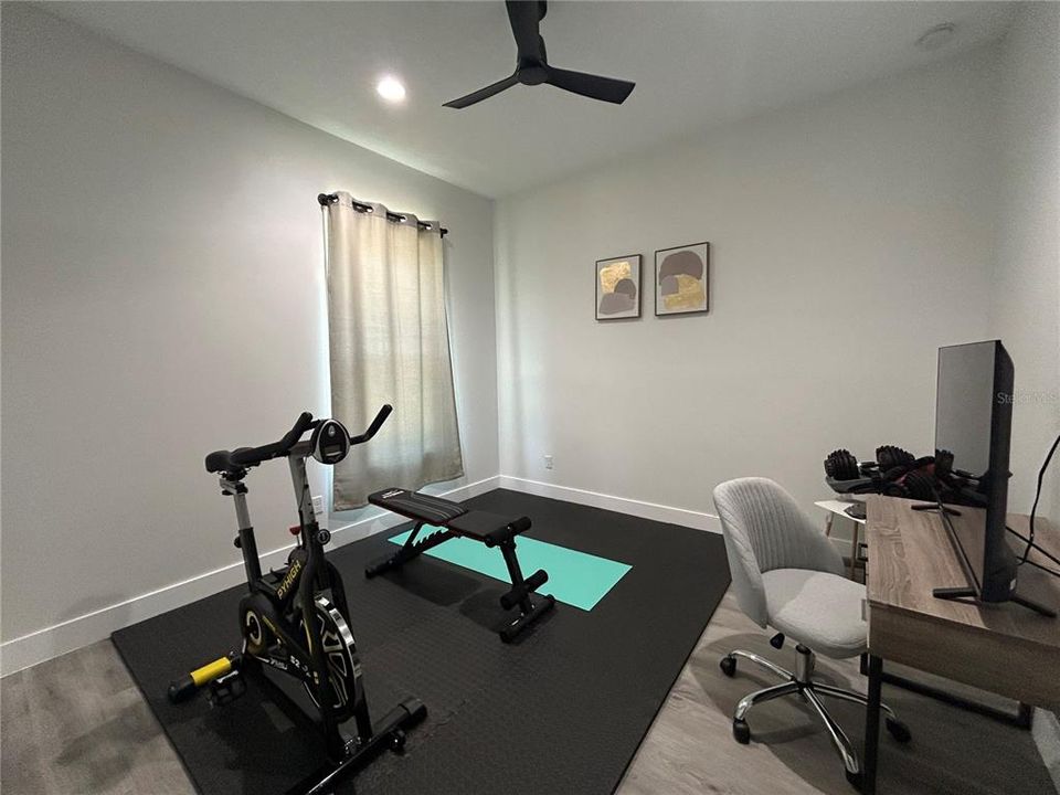 En Venta: $899,900 (4 camas, 3 baños, 3254 Pies cuadrados)