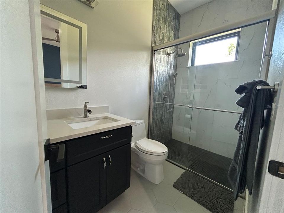 En Venta: $899,900 (4 camas, 3 baños, 3254 Pies cuadrados)