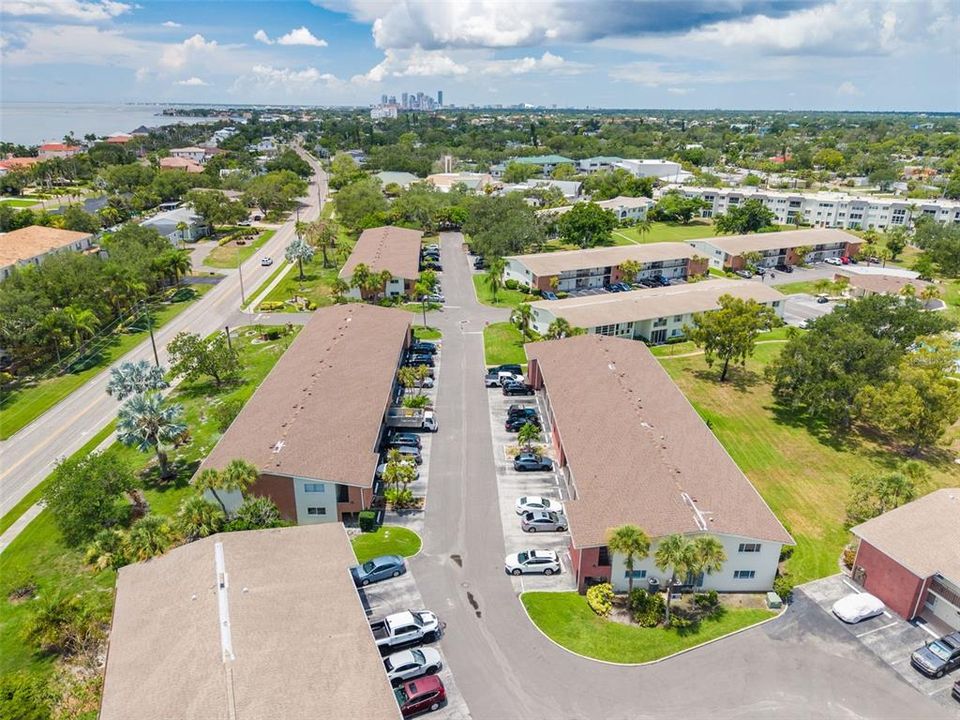 For Sale: $154,900 (2 beds, 1 baths, 1015 Square Feet)