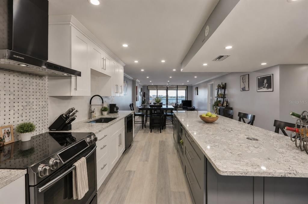 For Rent: $2,900 (2 beds, 2 baths, 1500 Square Feet)