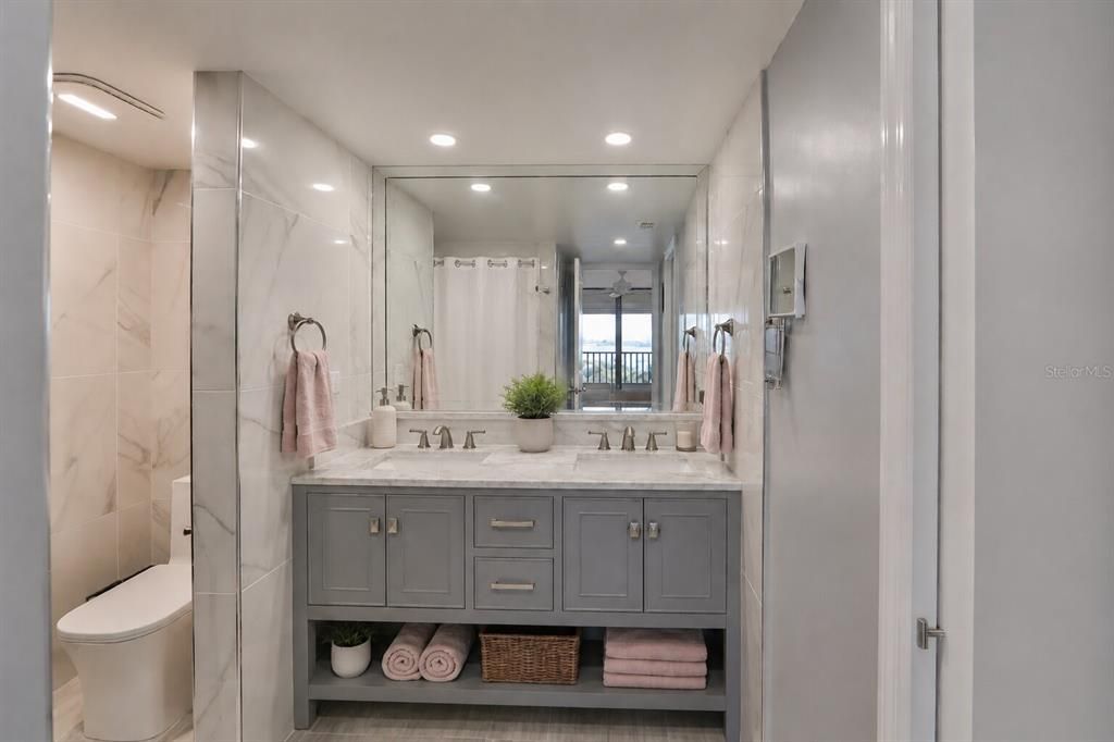 For Rent: $2,900 (2 beds, 2 baths, 1500 Square Feet)