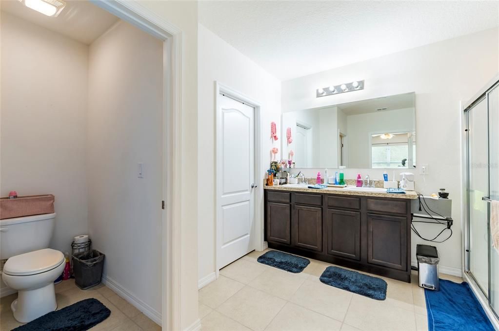 For Sale: $424,999 (5 beds, 3 baths, 2905 Square Feet)