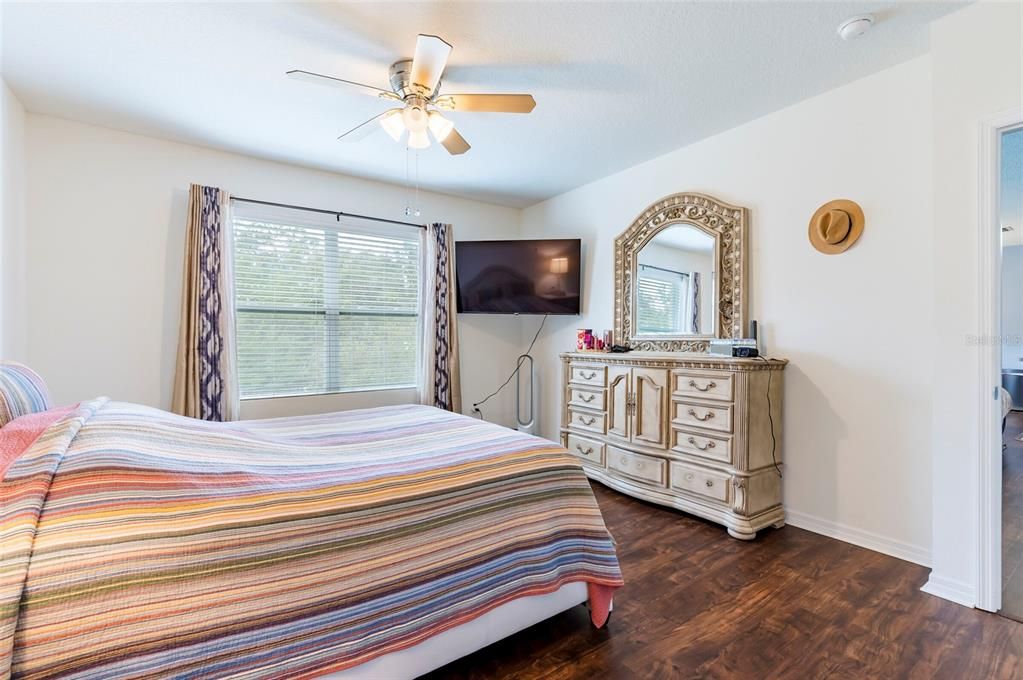 For Sale: $424,999 (5 beds, 3 baths, 2905 Square Feet)