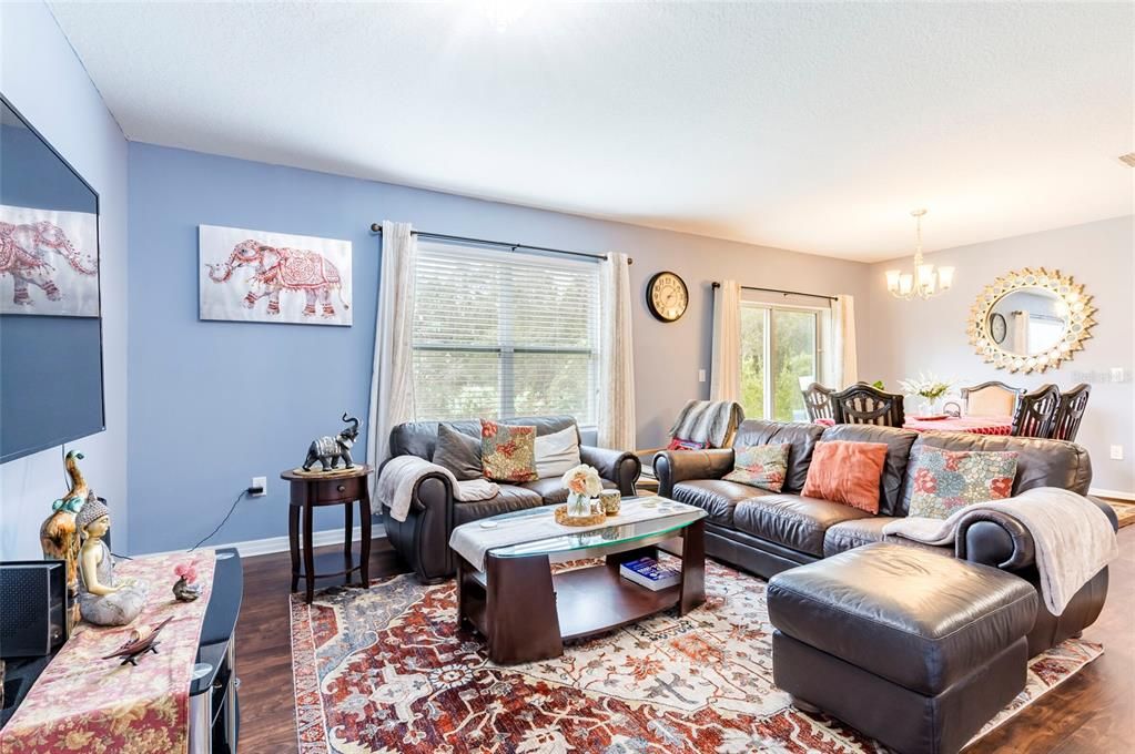 For Sale: $424,999 (5 beds, 3 baths, 2905 Square Feet)