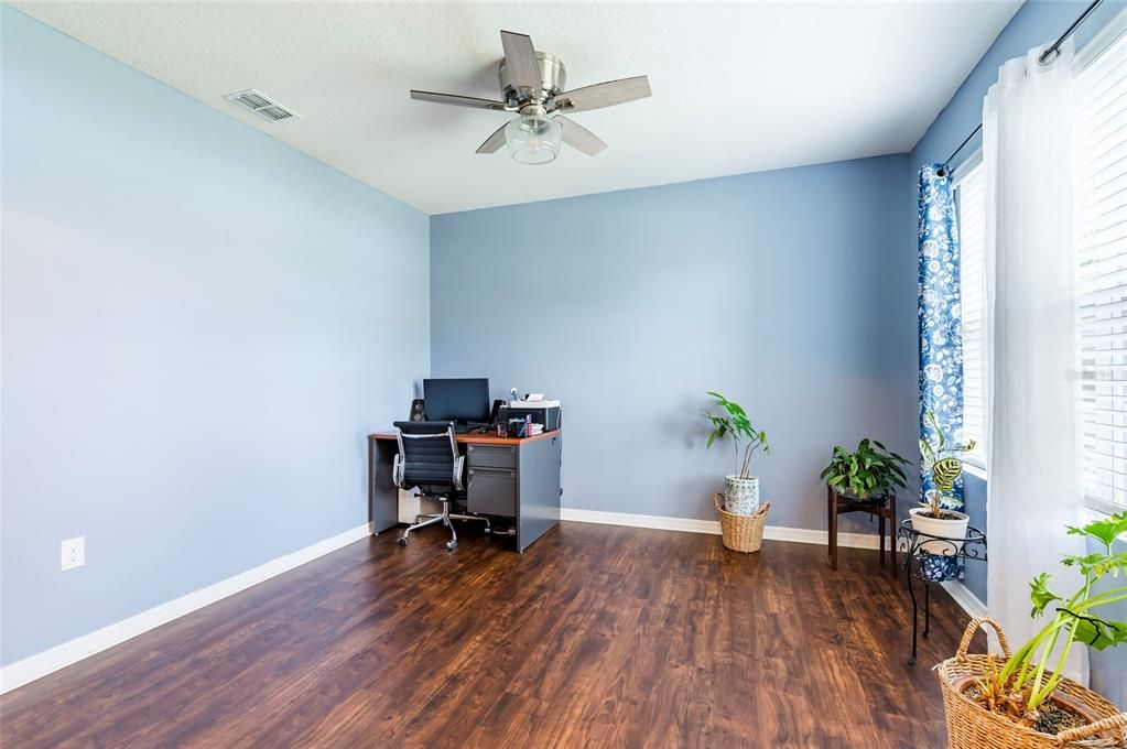 For Sale: $424,999 (5 beds, 3 baths, 2905 Square Feet)