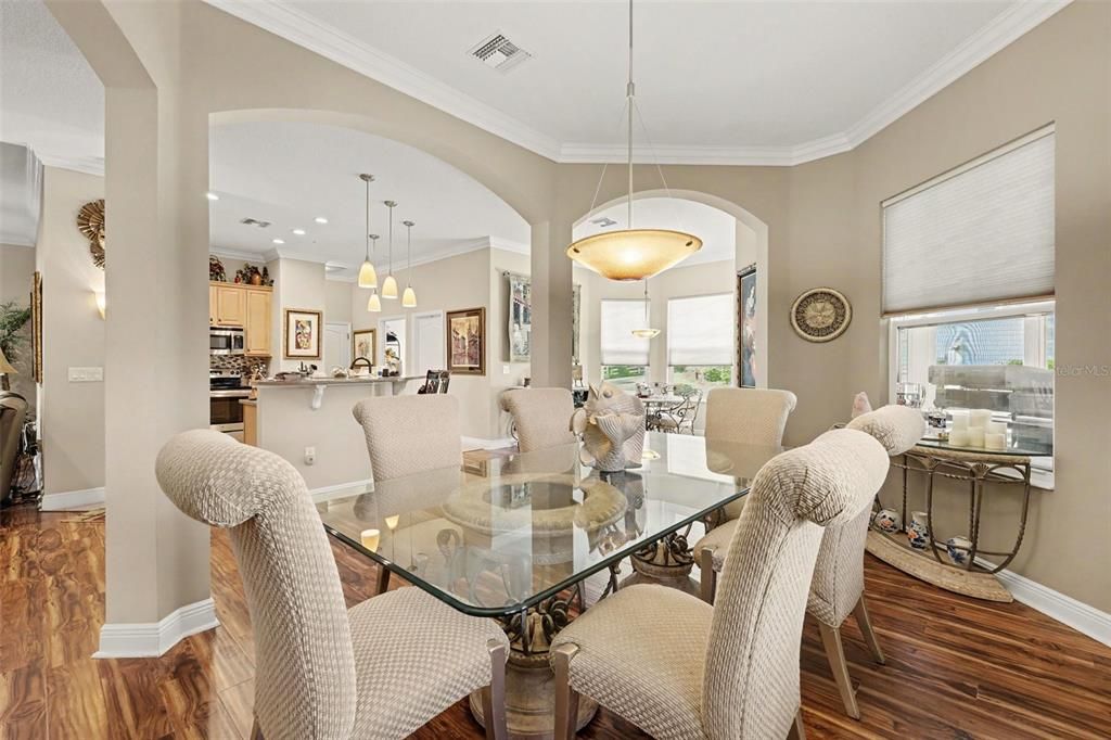 For Sale: $539,900 (3 beds, 2 baths, 2326 Square Feet)