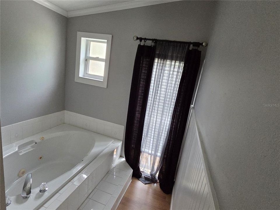 En Venta: $450,449 (3 camas, 2 baños, 1830 Pies cuadrados)