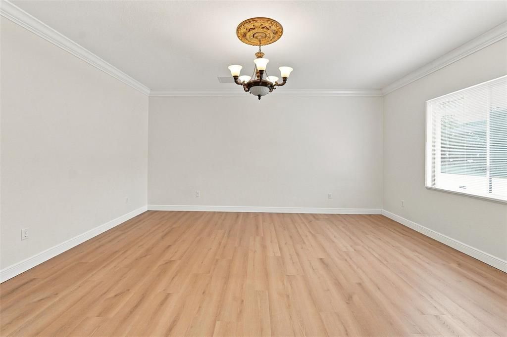En Venta: $524,900 (6 camas, 4 baños, 5281 Pies cuadrados)