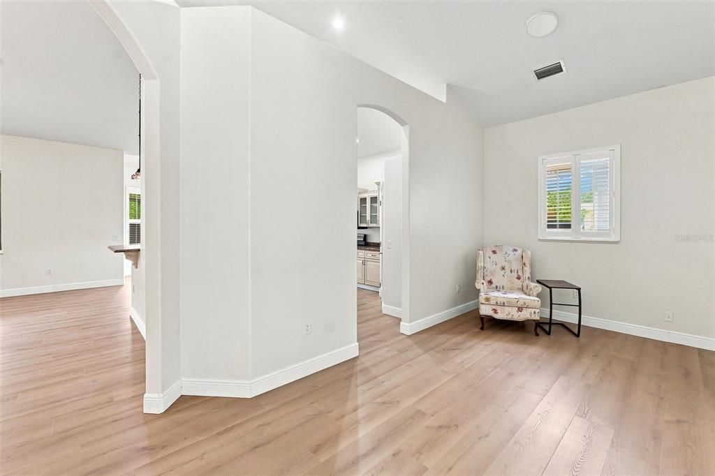 En Venta: $524,900 (6 camas, 4 baños, 5281 Pies cuadrados)