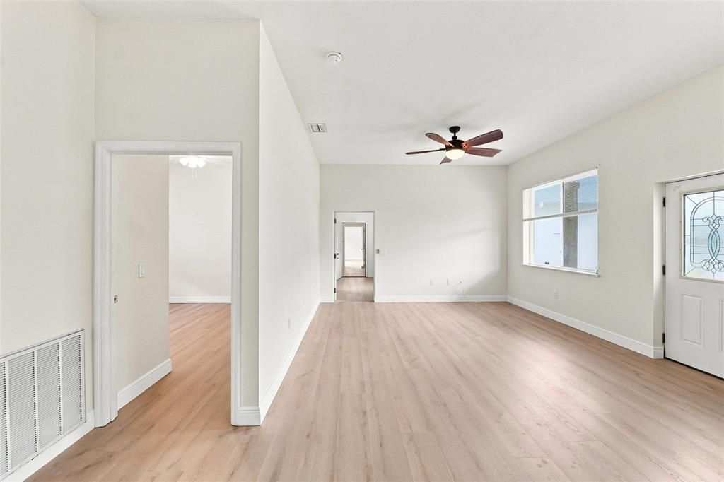 En Venta: $524,900 (6 camas, 4 baños, 5281 Pies cuadrados)