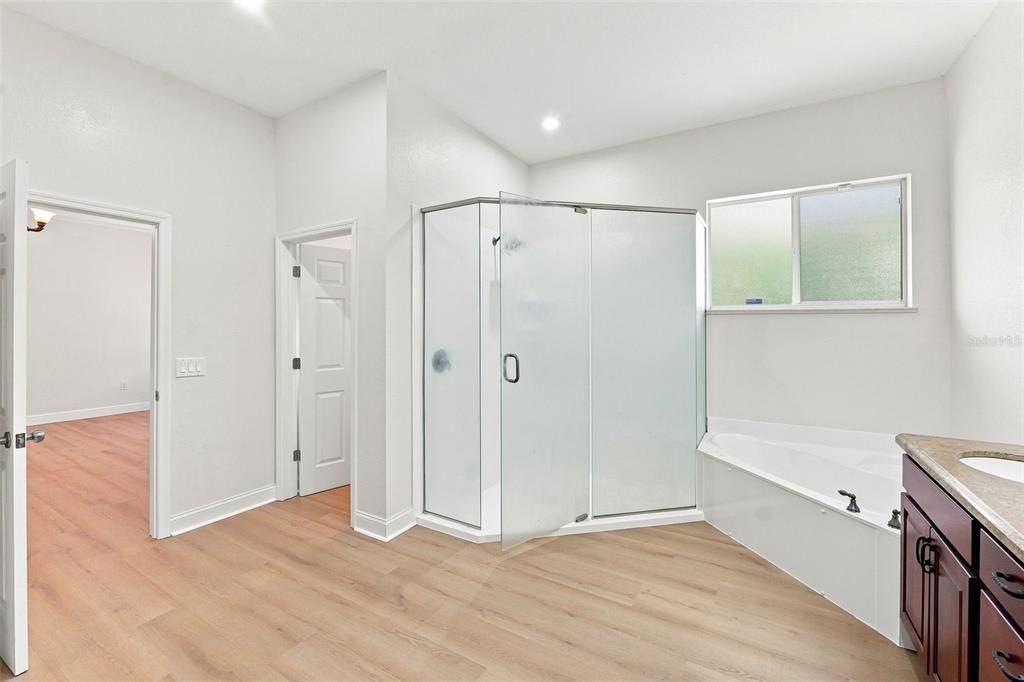 En Venta: $524,900 (6 camas, 4 baños, 5281 Pies cuadrados)