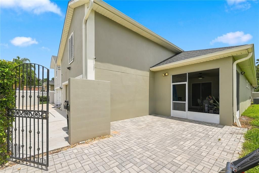 For Sale: $689,987 (4 beds, 3 baths, 2562 Square Feet)
