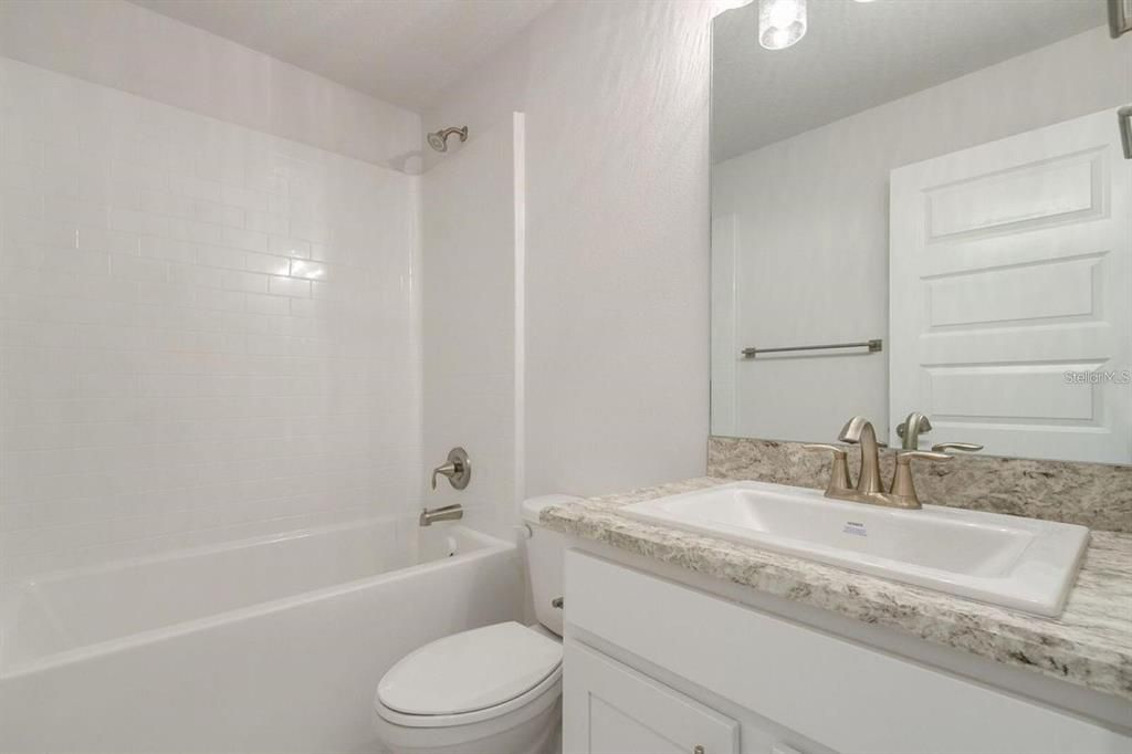 For Sale: $312,150 (4 beds, 2 baths, 2004 Square Feet)