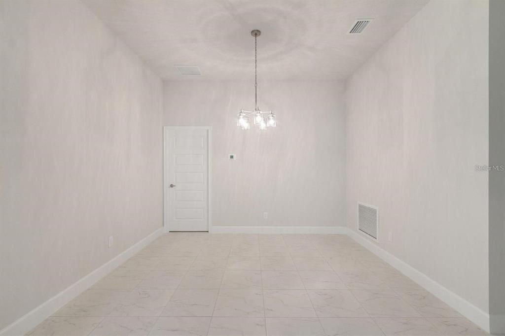 For Sale: $312,150 (4 beds, 2 baths, 2004 Square Feet)