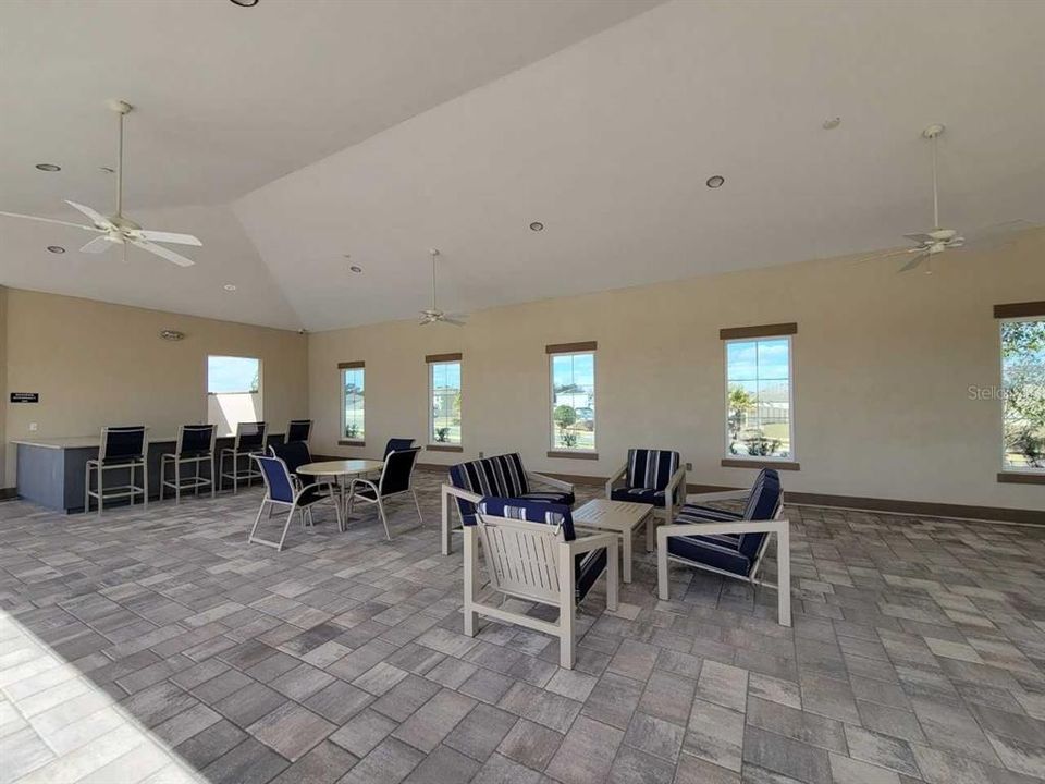 For Sale: $312,150 (4 beds, 2 baths, 2004 Square Feet)