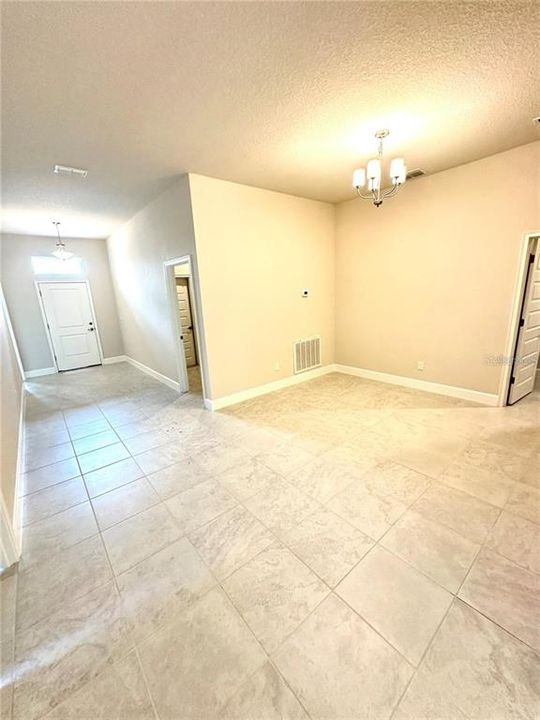For Sale: $312,150 (4 beds, 2 baths, 2004 Square Feet)