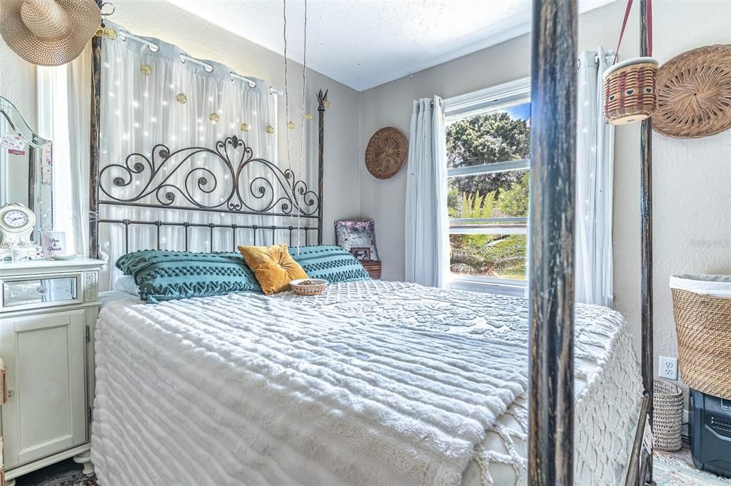 For Sale: $299,990 (1 beds, 0 baths, 1149 Square Feet)