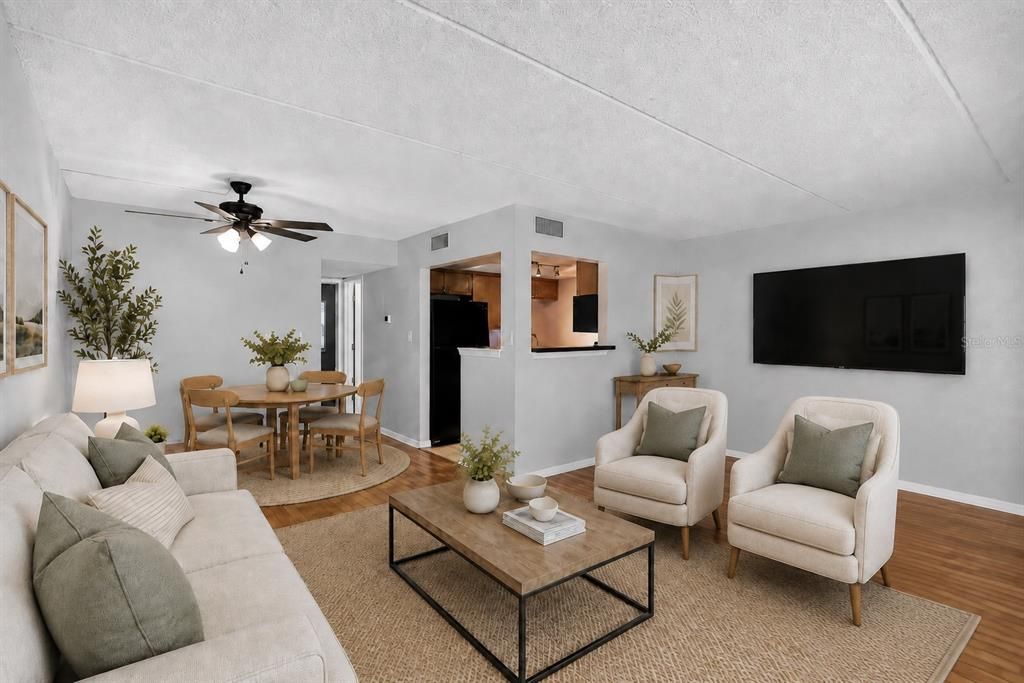 For Sale: $147,000 (1 beds, 1 baths, 678 Square Feet)