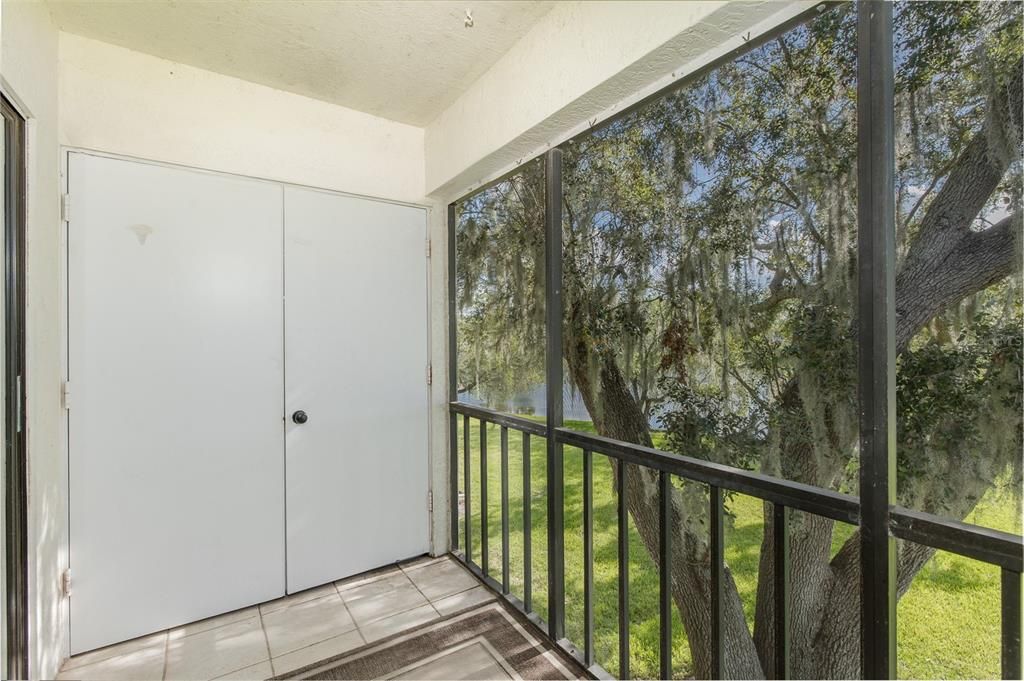 For Sale: $169,900 (2 beds, 2 baths, 1094 Square Feet)