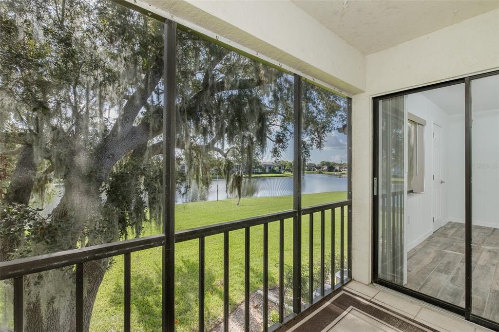 For Sale: $169,900 (2 beds, 2 baths, 1094 Square Feet)