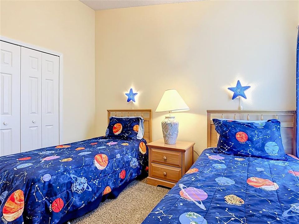 For Sale: $459,900 (4 beds, 2 baths, 1822 Square Feet)