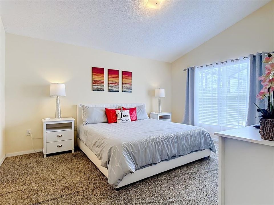 For Sale: $459,900 (4 beds, 2 baths, 1822 Square Feet)